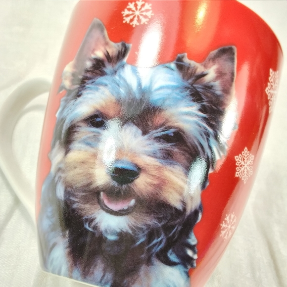 Pfaltzgraff Yorkshire Terrier Dog MUG Red with Yorkie Face 18 oz Cup Snowflakes - Picture 9 of 10